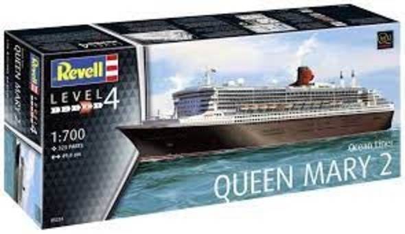 Ocean Liner Queen Mary 2