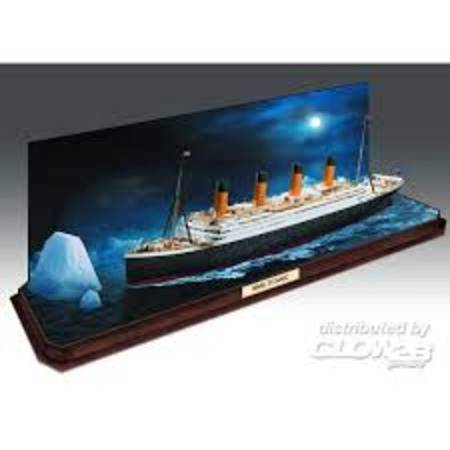 RMS Titanic & 3D Puzzle of Iceburg
