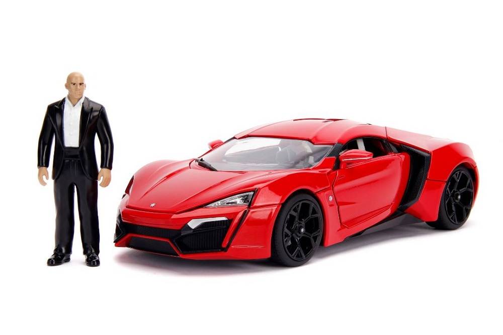 F&F: Lykan Hypersport (w/lights) & Dom