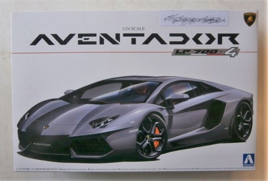 Lamborghini Aventador LP-700-4