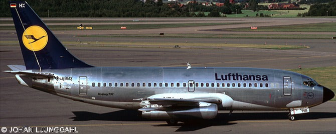 Boeing 737-200 -Chrome Livery-