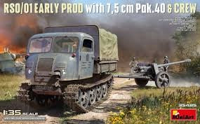 RS0/01 Early Production with 7.5cm Pak.40 & Crew