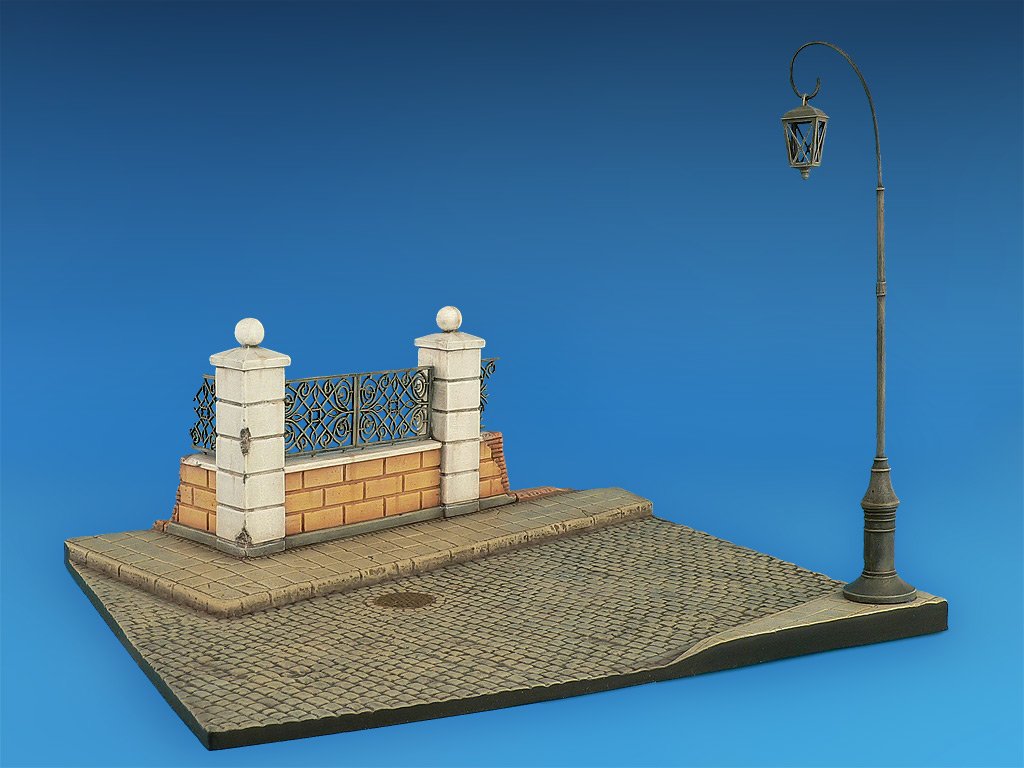 Street with Park Wall Diorama Base & Bonus fi